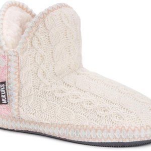 New Muk Luks Women's Slipper Booties Sz L 9/10